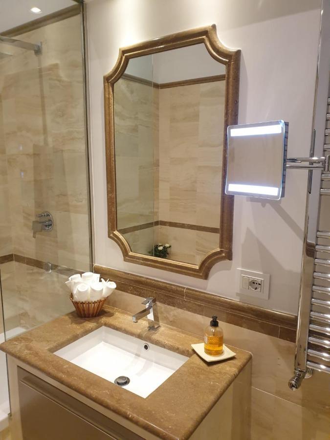Saint Peter's Place Via Catone Apartment *